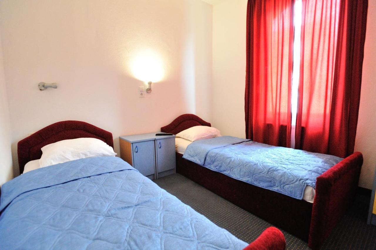 Hotel Lav Neum Luaran gambar
